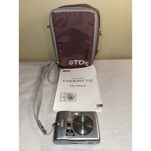 Nikon COOLPIX L12 7.1MP Digital Camera Tested And Working W/Users Manual Etc...